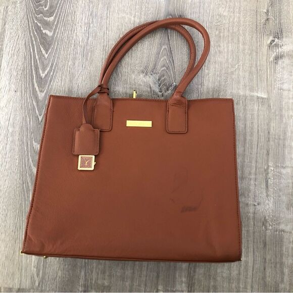 Joy & Iman Genuine Brown Leather Hollywood Glamor Handbag 5 Compartments Clock - Picture 1 of 13